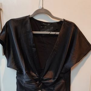 Rachel Zoe Twist front top Size L Black